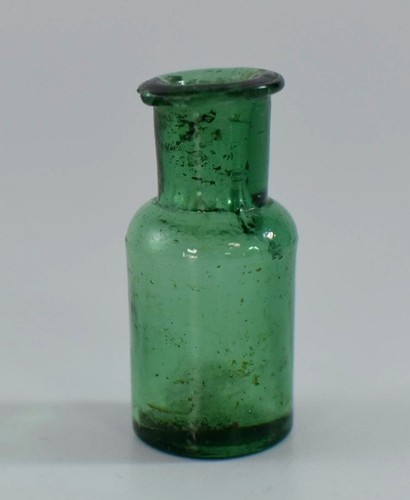 Antique apothecary chemist - apothecary,