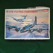 Academy / Minicraft B-17B