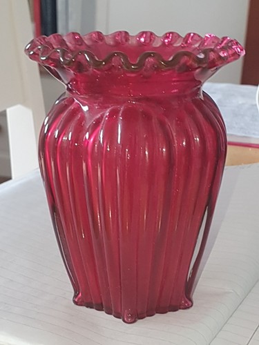 Fenton art glass ruby - 23-32.,