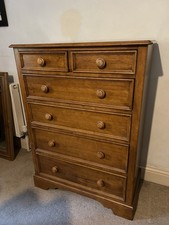 Willis & Gambier Chest Of Drawers