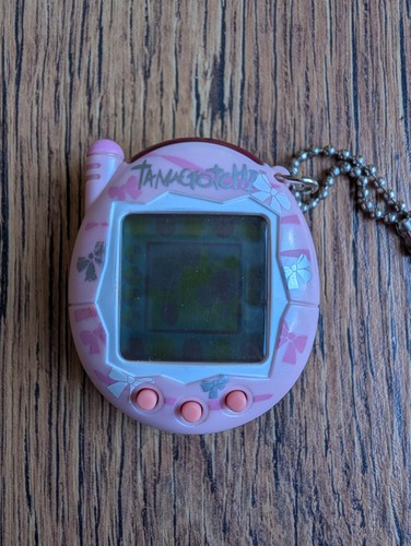 Tamagotchi connection pink - tamagotchi,