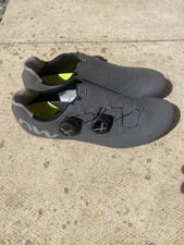 Northwave Extreme Pro 2 Cycling Shoes Size 43 UK 9 1/2 Excellent Condition