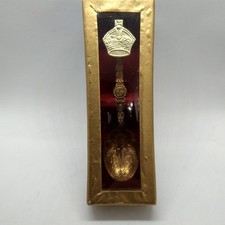 VINTAGE QUEEN ELIZABETH II