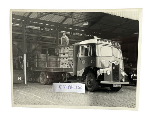 Vintage guy motors - vintage, uuk