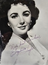 ELIZABETH "LIZ" TAYLOR - AUTOGRAPHED 8 X 10 PHOTOGRAPH
