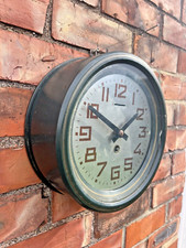 ART DECO CLOCK GREEN TOLEWARE
