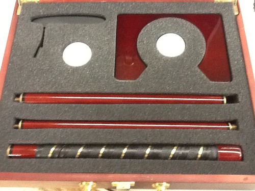 Indoor executive golf - golf, putter