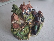Danbury Mint Cottages
