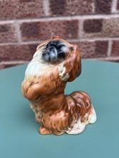 Vintage BeswickEngland 1059 Pekingese Dog Begging 