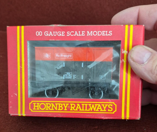 Hornby r117 ventilated - r117, van