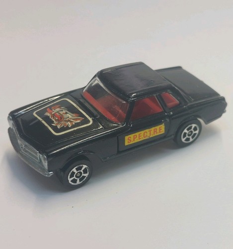 Corgi rockets mercedes - corgi,