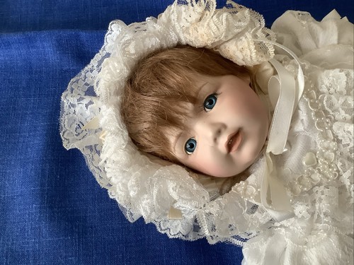 Franklin heirloom doll - doll, in