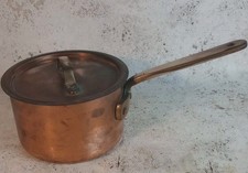 Small vtg copper pan with - small, lid