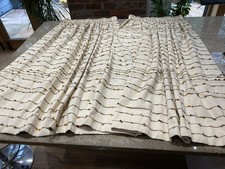 Ex Showhome   Top Quality   Pair Of Short Curtains  Stunning Fabric