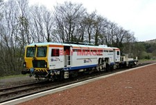 PHOTO  GARELOCHHEAD RAILWAY STATION DR 73933 A PLASSER & THEURER 08-16/4X4C100-R