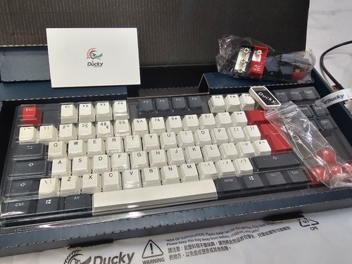 Ducky one2 tuxedo - ducky,