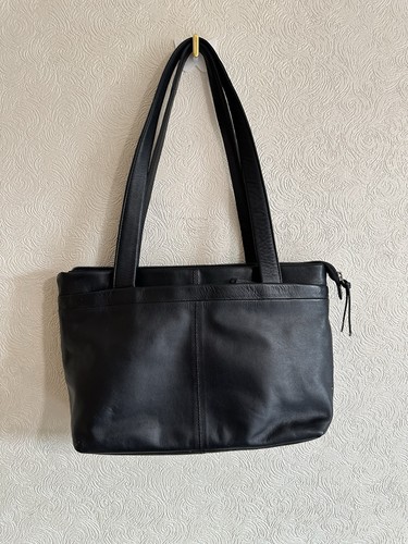 Jobis medium black - black, genuine