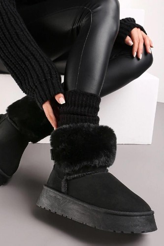 Black faux fur lined - h.o.s,