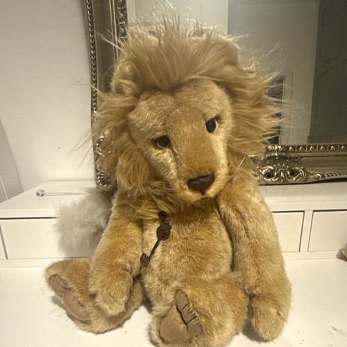 Charlie bears linus lion - charlie,
