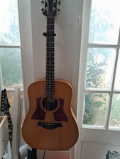 Taylor BIG BABY Acoustic Guitar with original Taylor Gig Bag