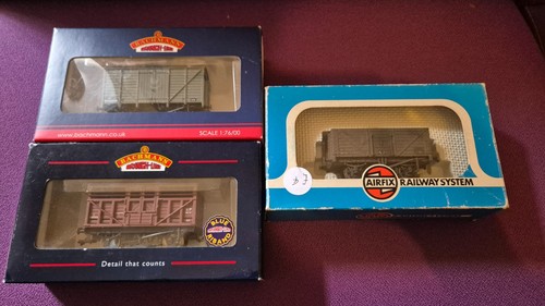 Gauge bachmann and airfix - and,