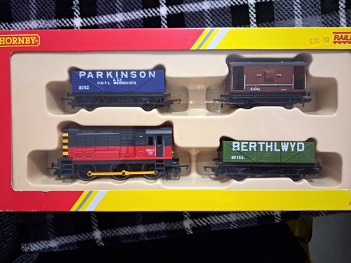 Hornby analogue railroad - hornby,