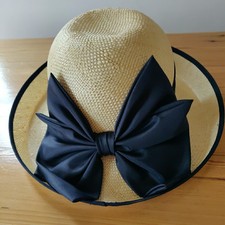 Bowknot Straw Hat.  Women's Vintage Navy Edging & Bow . In Excellent Condition