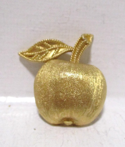 Vintage 1950s trifari goldtone - vintage,