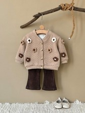 Girl three-dimensional flower