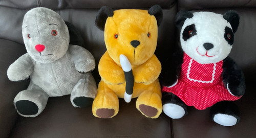 Pms gosh designs sooty - pms,