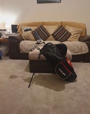 Dunlop Junior Golf Bag And 5 Clubs Bundle