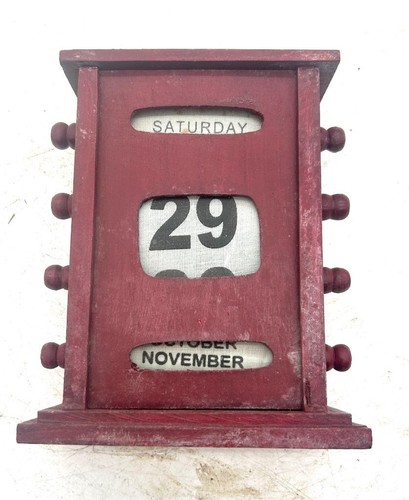 Interesting desk calendar - desk,