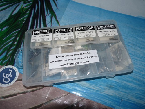 100 fly tying hooks - of,