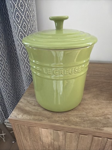 Creuset lime green - creuset,