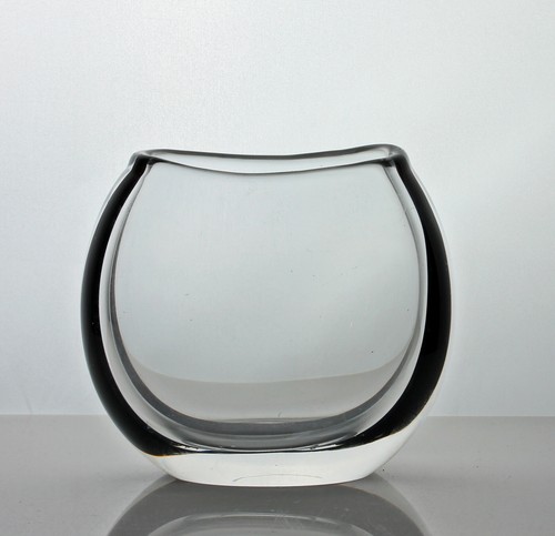 Vicke lindstrand for kosta - lindstrand,