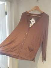 NEW STYLISH POPPY BROWN BUTTON