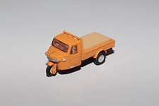 1/150 The Car Collection Daihatsu CO8 Type Three-Wheeler with Orange Luggage No.