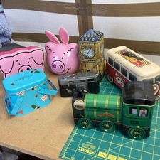 Job Lot Of 7 Collectable