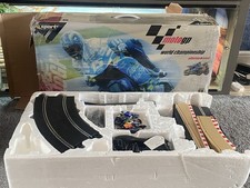 Scalextric Moto GP 3 Rossi vs