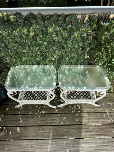 Pair vintage white - of,