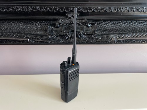 Motorola dp4400 walkie talkie - dp4400,