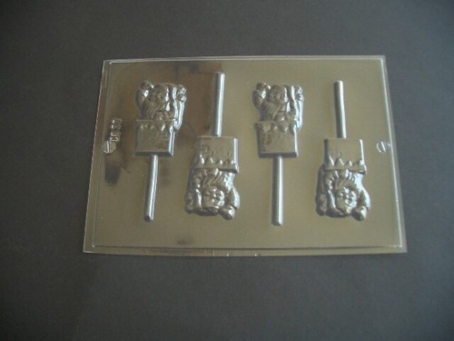 Santa chimney chocolate - on, 1