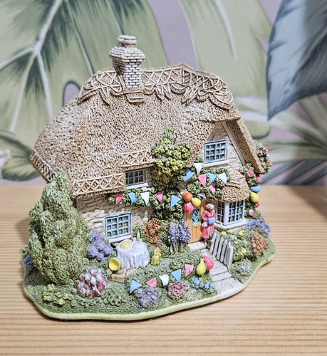 Lilliput lane birthday party - birthday,