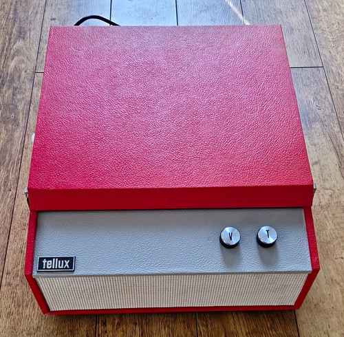 Tellux portable record player - record,