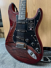 Fender Stratocaster Ultra Limited Edition 2023 - Red