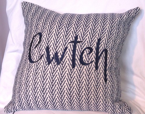 Cwtch welsh embroidered - welsh,,
