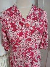 1940s Red and White Floral