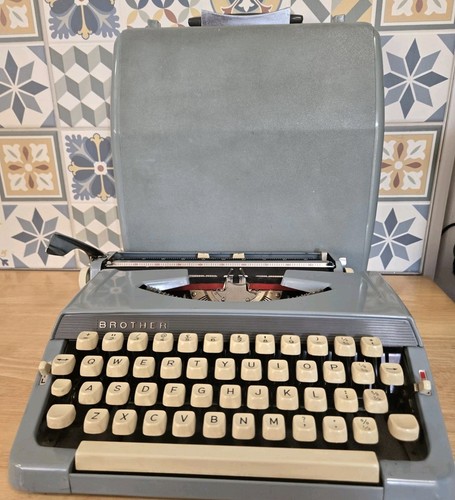 Vintage brother portable - brother,