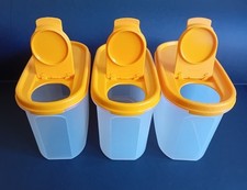 Tupperware Store & Pour Cereal