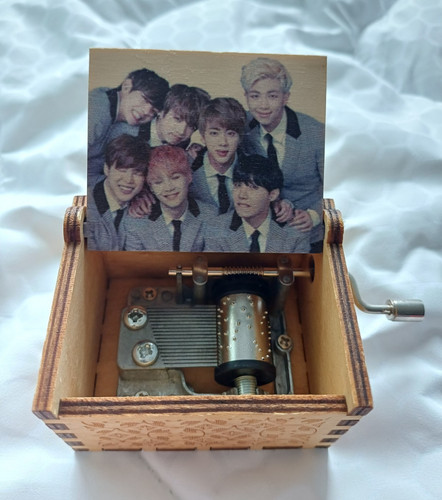Bts style hand crank wooden - bts,